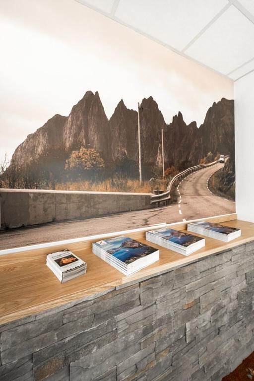 Senja Hotell Финснес Екстериор снимка